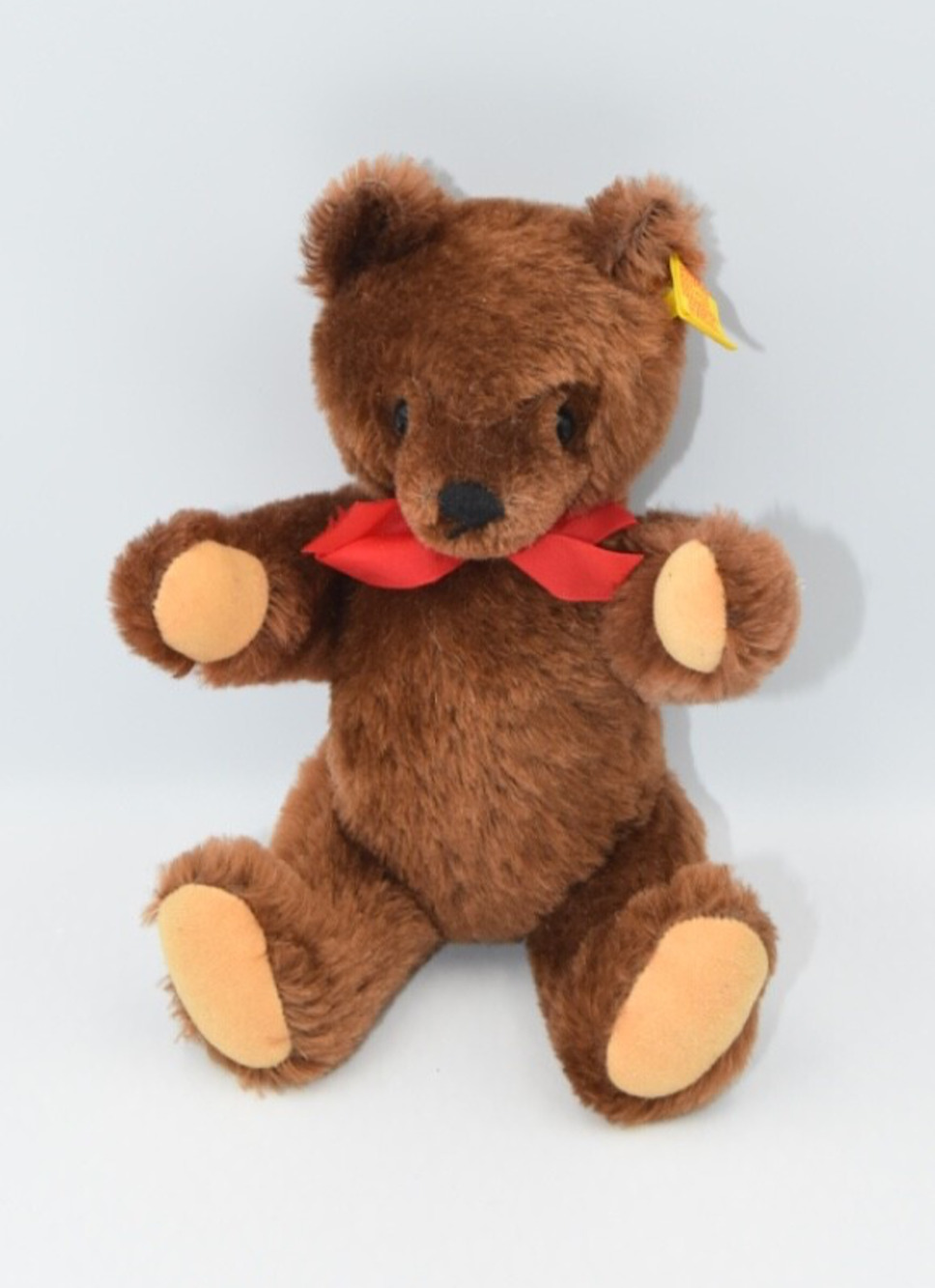 Vintage 1980's Teddy Bear Steiff Chocolate Mohair Jointed 0206/26 Button Tag